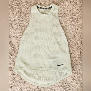Nike tank